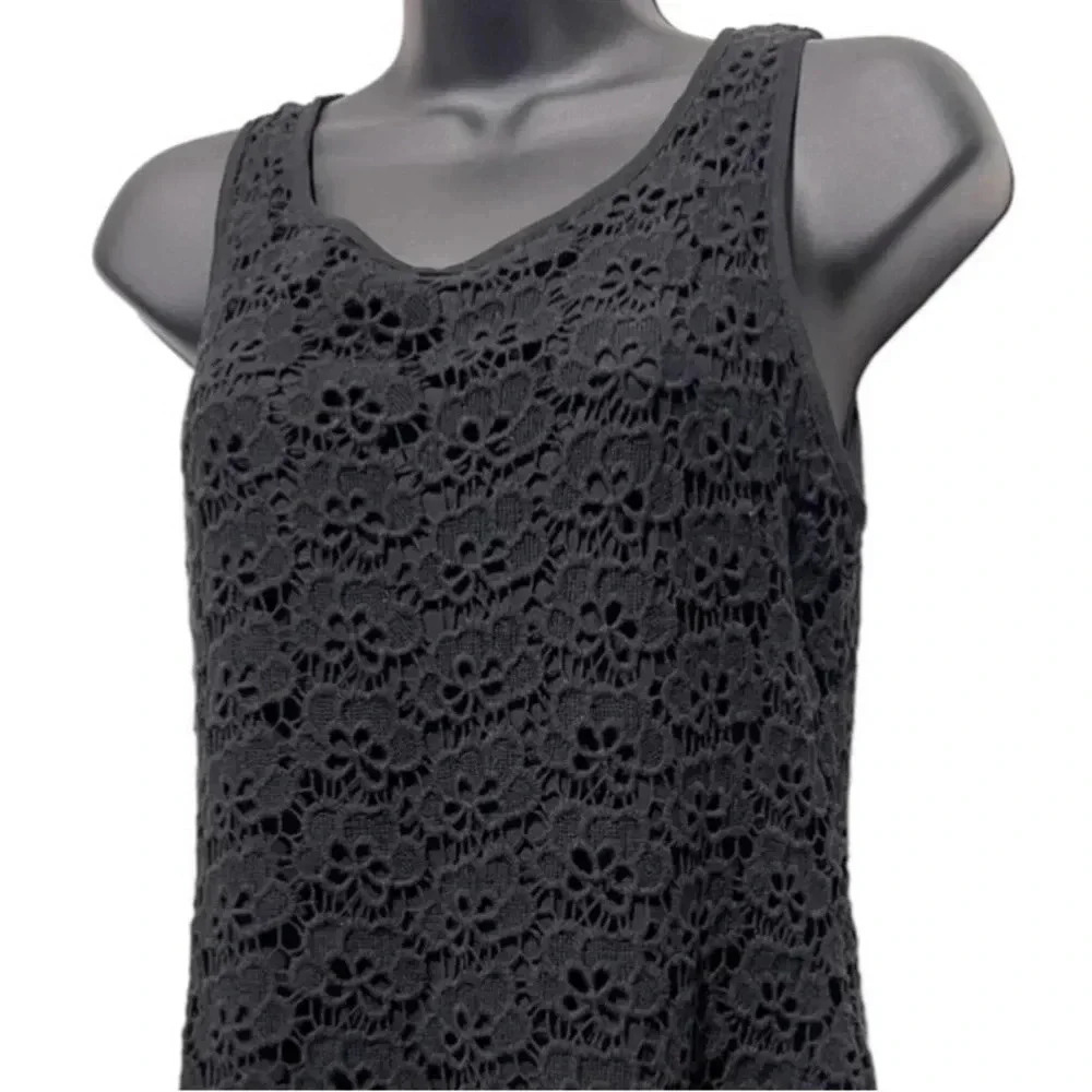 ❤️ 2/$11 Embroidered Crochet Lace Floral Black Tank Top Size Womens Small